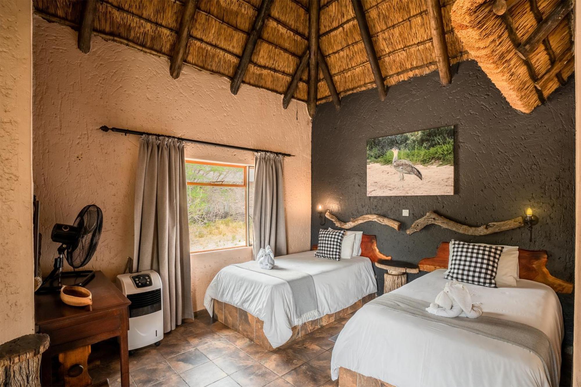 Grassland Safari Lodge Ghanzi Extérieur photo